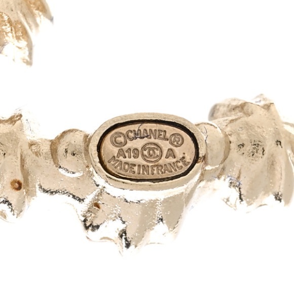 CHANEL  Metal Baguette Crystal CC Earrings Black - Picture 4 of 5